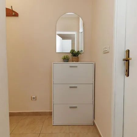 Mira