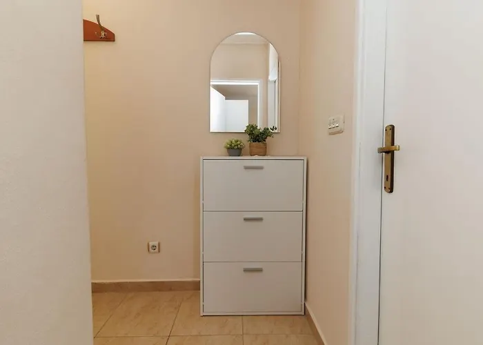Mira