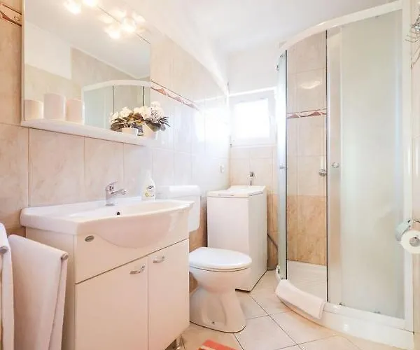 Mira Апартаменты *